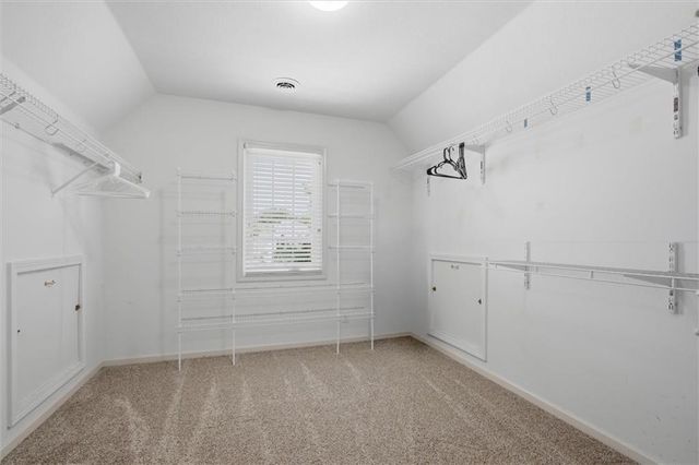 5627 NW 81st Terrace, Kansas City, MO 64151