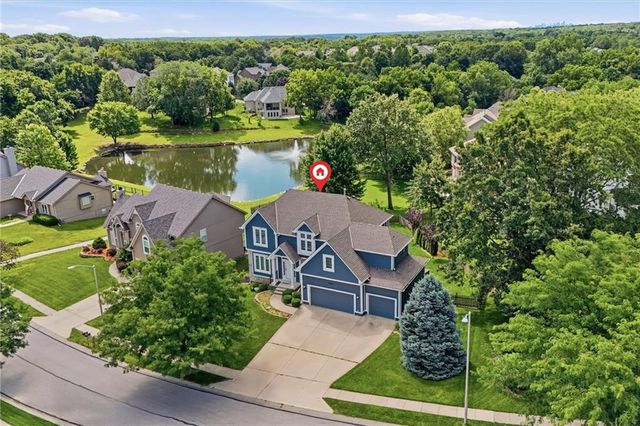 5627 NW 81st Terrace, Kansas City, MO 64151