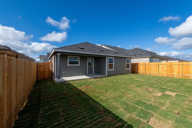 247 Alamito Ave, Kyle, TX 78640