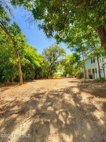 140 NE 6th Street, Oak Island, NC 28465