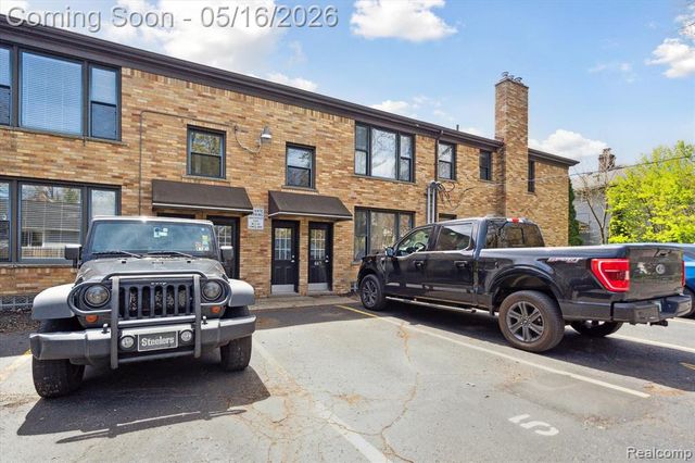 617 E Lincoln Avenue, Royal Oak, MI 48067