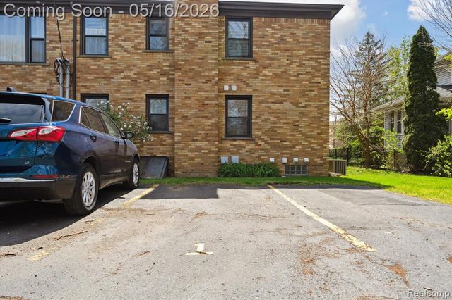 617 E Lincoln Avenue, Royal Oak, MI 48067