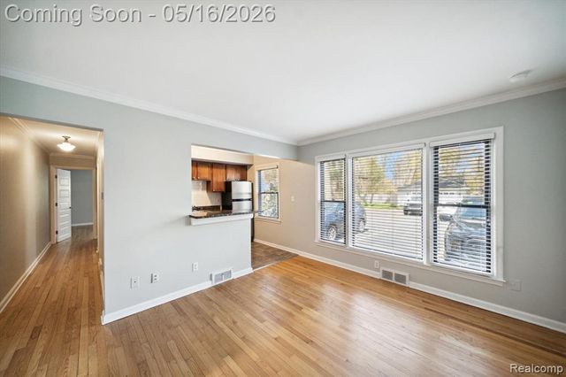617 E Lincoln Avenue, Royal Oak, MI 48067