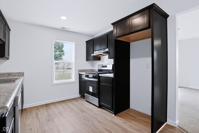2658 S McClure Street, Indianapolis, IN 46241