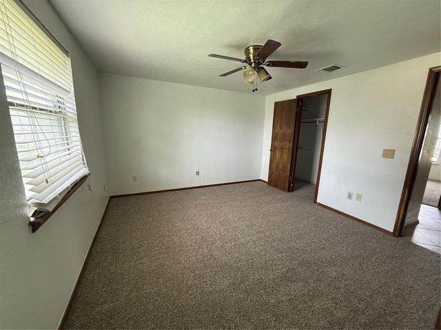 1071 Raintree Mansion, Yukon, OK 73099