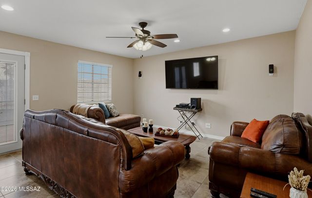 9700 E Nicaragua Place, Tucson, AZ 85730