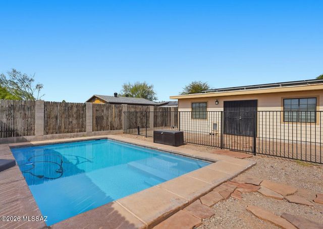 9700 E Nicaragua Place, Tucson, AZ 85730