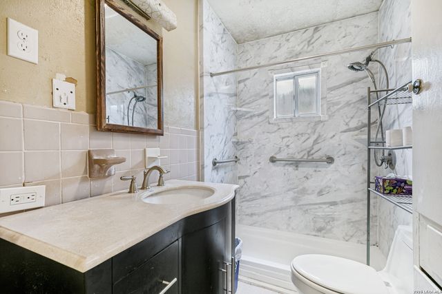 157 Kaine, San Antonio, TX 78214