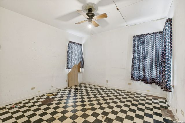 157 Kaine, San Antonio, TX 78214