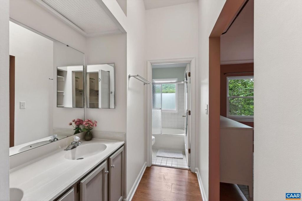 Image 22 of property listing at 1247 MAPLE VIEW DR, Charlottesville, VA 22902
