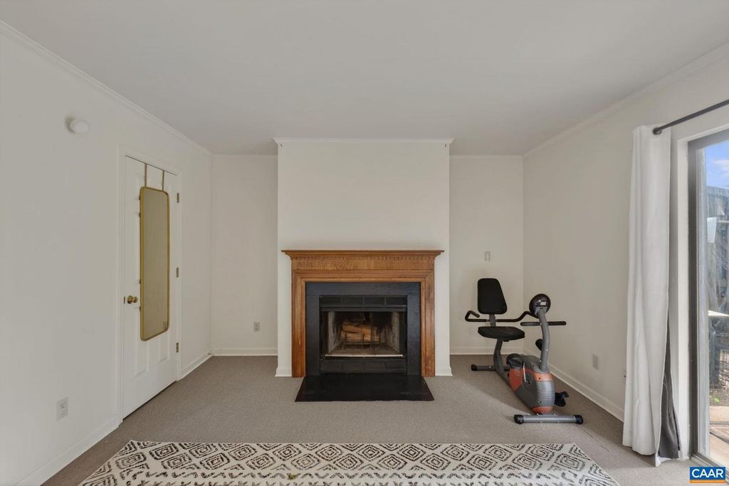 Image 24 of property listing at 1247 MAPLE VIEW DR, Charlottesville, VA 22902