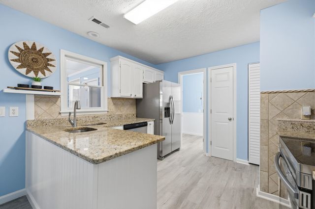 934 Tiffany Ln., North Myrtle Beach, SC 29582