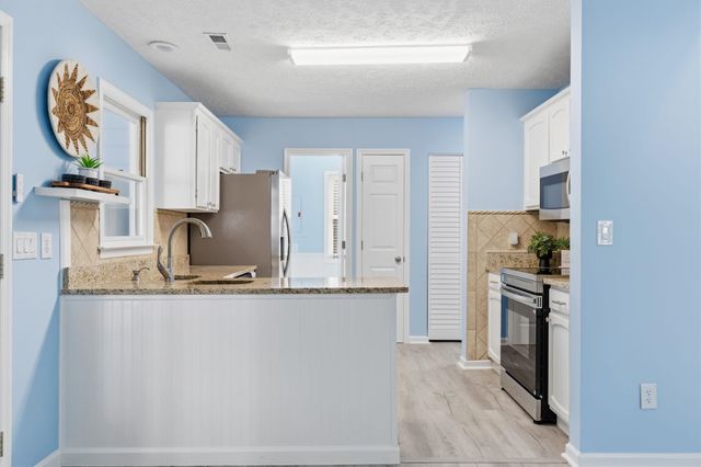 934 Tiffany Ln., North Myrtle Beach, SC 29582