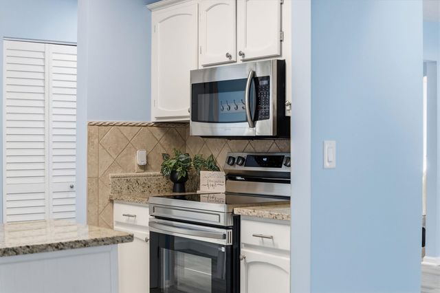 934 Tiffany Ln., North Myrtle Beach, SC 29582