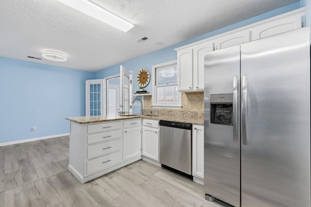 934 Tiffany Ln., North Myrtle Beach, SC 29582