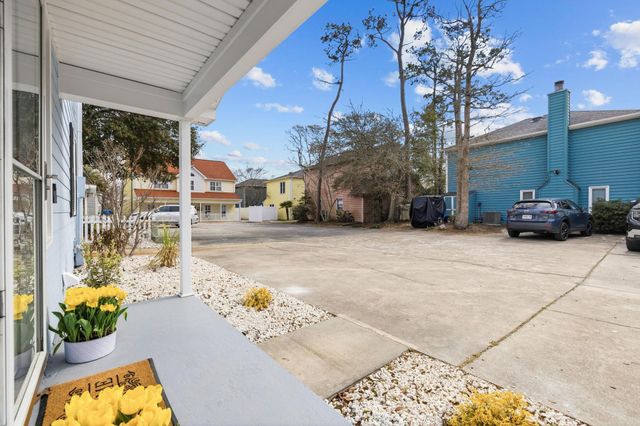 934 Tiffany Ln., North Myrtle Beach, SC 29582