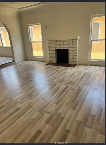 4291 Garthwaite, Los Angeles, CA 90008