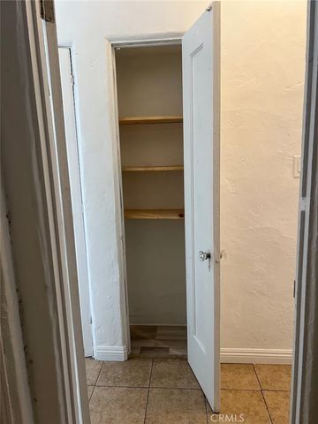 4291 Garthwaite, Los Angeles, CA 90008