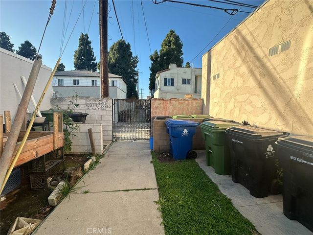 4291 Garthwaite, Los Angeles, CA 90008