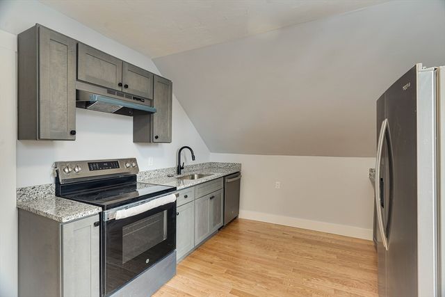 24 Dunlap St 3, Salem, MA 01970