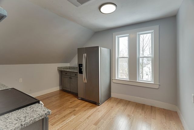 24 Dunlap St 3, Salem, MA 01970
