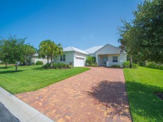 2545 Saint Lucia Circle, Vero Beach, FL 32967
