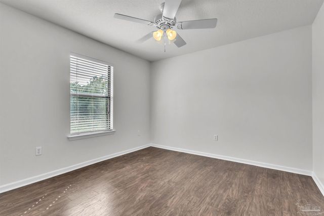 176 Millet Cir, Gonzalez, FL 32533