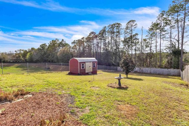 176 Millet Cir, Gonzalez, FL 32533