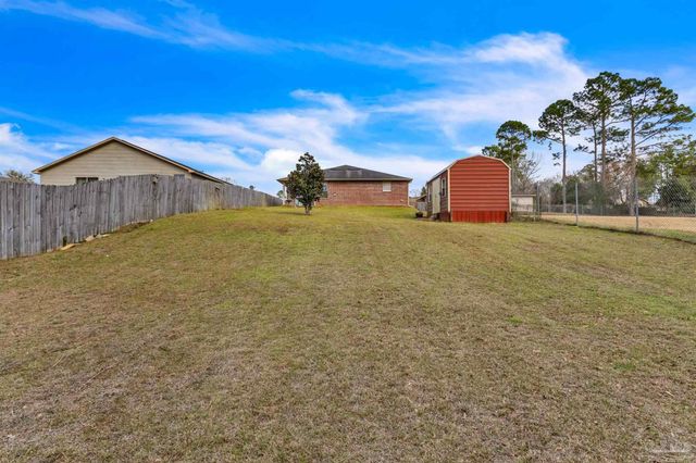 176 Millet Cir, Gonzalez, FL 32533