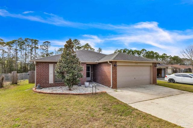 176 Millet Cir, Gonzalez, FL 32533