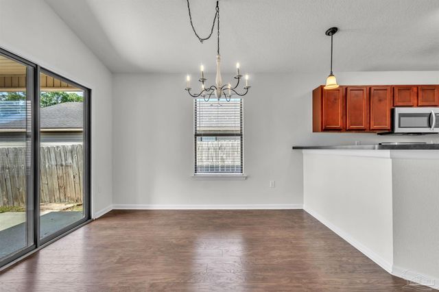 176 Millet Cir, Gonzalez, FL 32533