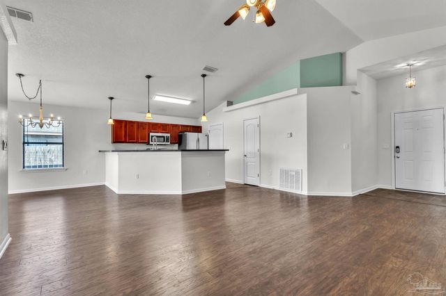 176 Millet Cir, Gonzalez, FL 32533