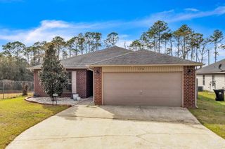 176 Millet Cir, Gonzalez, FL 32533