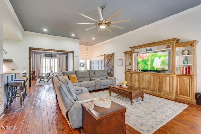 477 Sand Ridge Circle, Jonesborough, TN 37659
