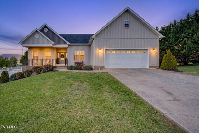 477 Sand Ridge Circle, Jonesborough, TN 37659
