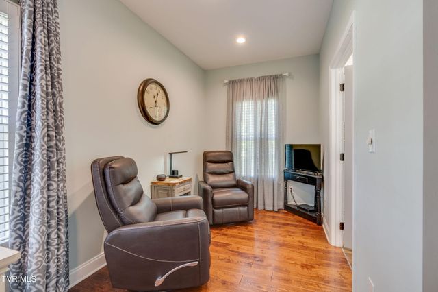 477 Sand Ridge Circle, Jonesborough, TN 37659