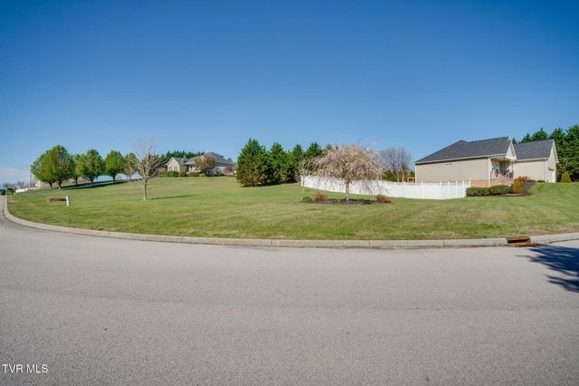 477 Sand Ridge Circle, Jonesborough, TN 37659
