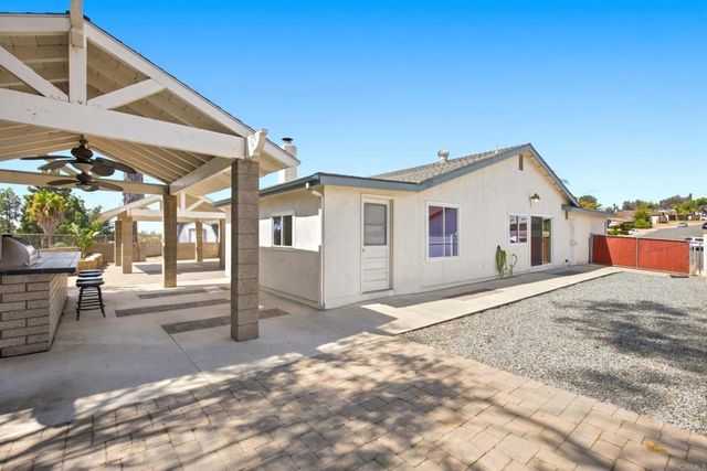 1546 Arnheim, El Cajon, CA 92021