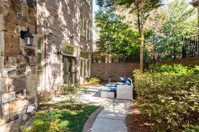 3283 Stratfield NE Drive, Brookhaven, GA 30319