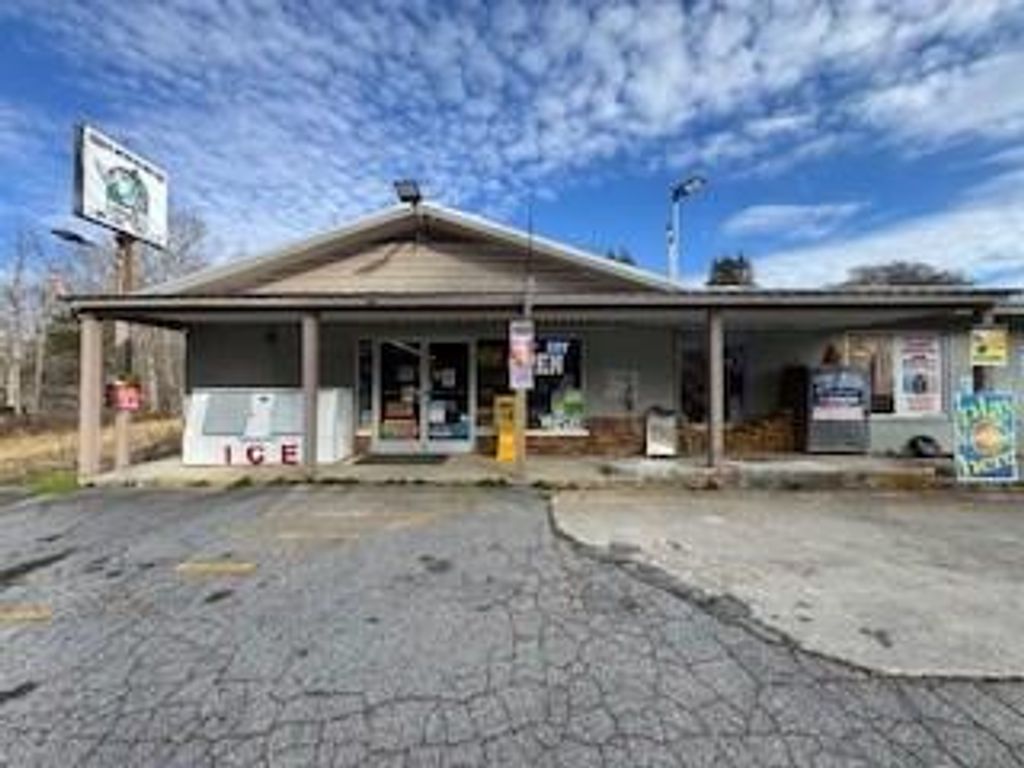 1825 Streak Hill Road, Hiawassee, GA 30546