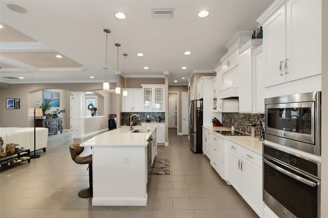 380 165TH COURT NE, Bradenton, FL 34212