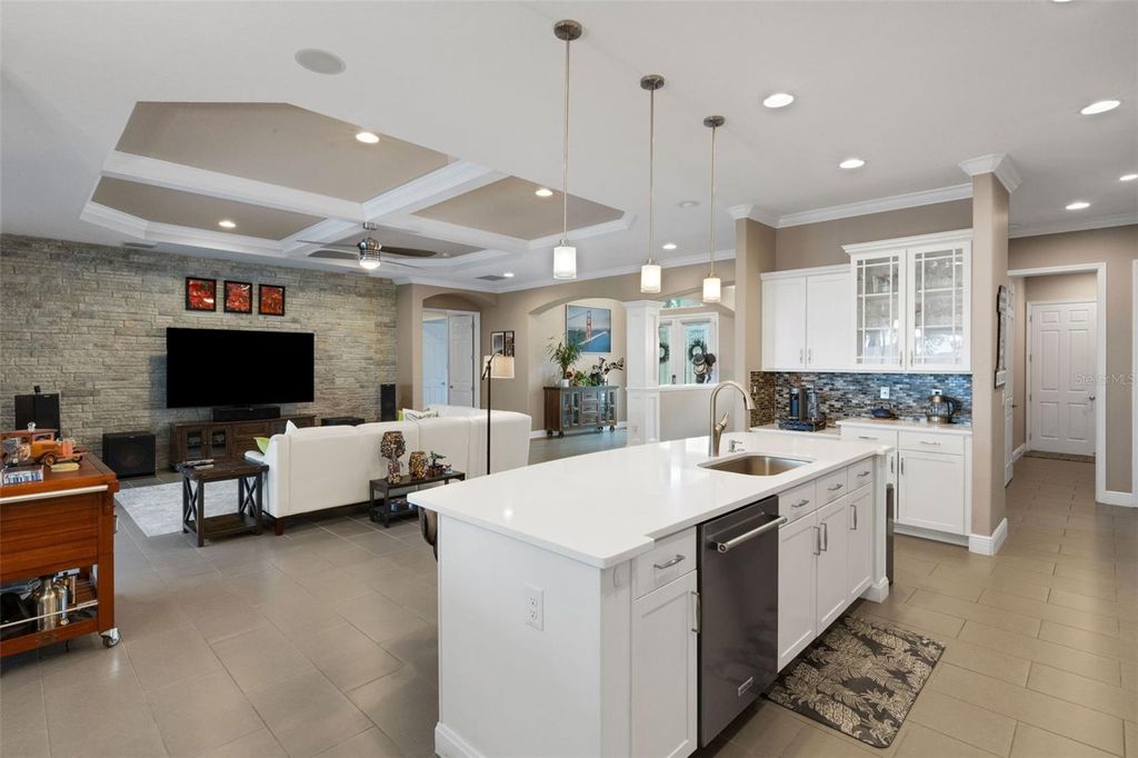 Image 15 of property listing at 380 165TH COURT NE, Bradenton, FL 34212
