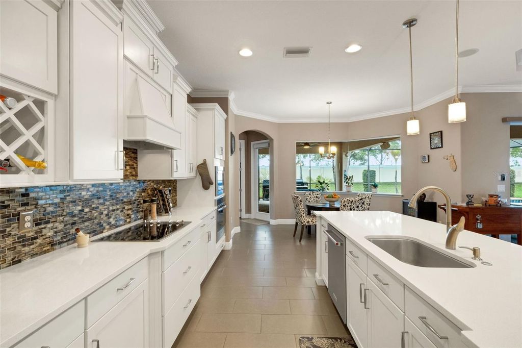 Image 19 of property listing at 380 165TH COURT NE, Bradenton, FL 34212