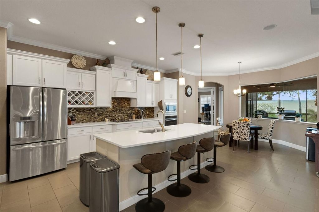 Image 21 of property listing at 380 165TH COURT NE, Bradenton, FL 34212