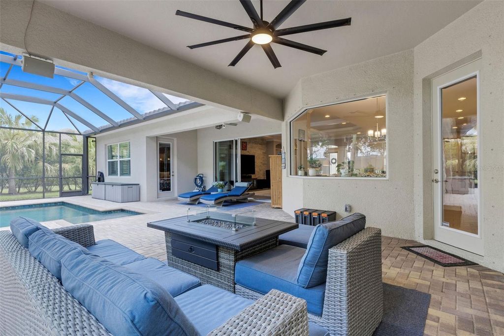 Image 40 of property listing at 380 165TH COURT NE, Bradenton, FL 34212
