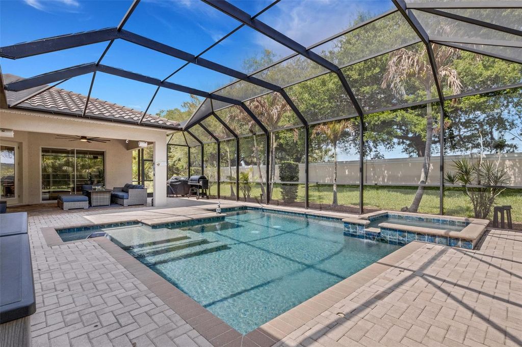 Image 44 of property listing at 380 165TH COURT NE, Bradenton, FL 34212