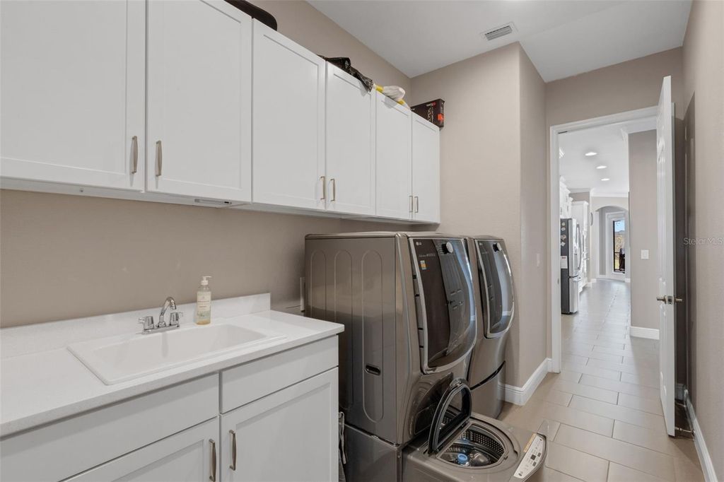 Image 56 of property listing at 380 165TH COURT NE, Bradenton, FL 34212