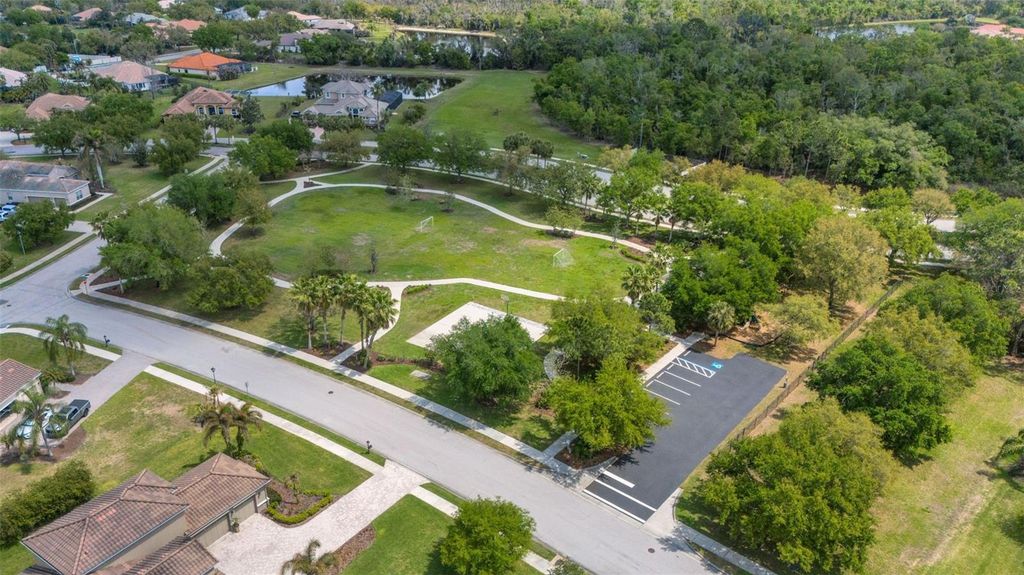 Image 65 of property listing at 380 165TH COURT NE, Bradenton, FL 34212