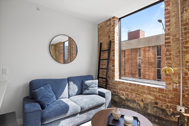 117 E 7th Street 202-A, Chattanooga, TN 37402