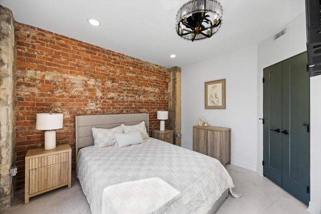 117 E 7th Street 202-A, Chattanooga, TN 37402